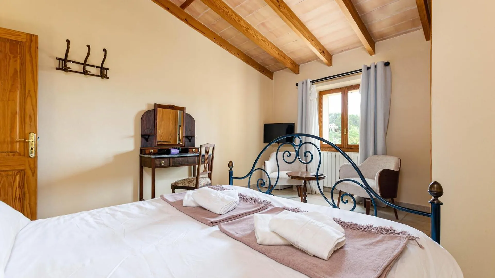 Farm stay Finca Es Rafal, Agroturisme Montuiri  Spain