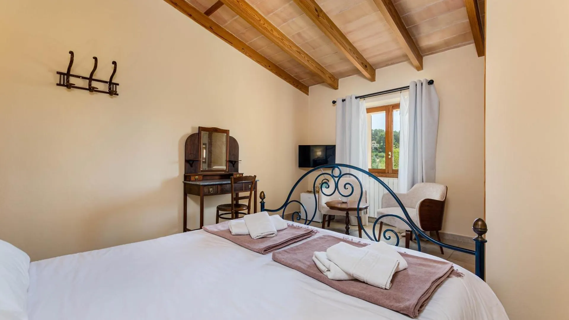 Finca Es Rafal, Agroturisme Montuiri  Spain